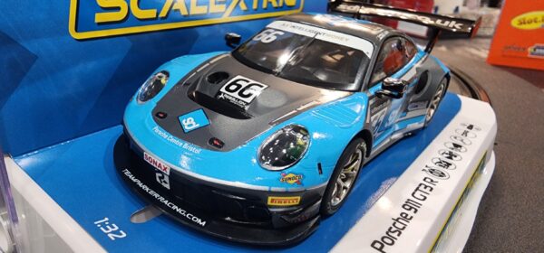 Scalextric Porsche 911 GT3 R - Team Parker Racing - British GT 2022 - Image 4