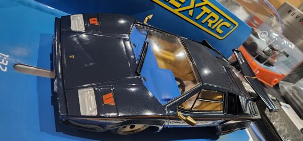 Scalextric Lamborghini Countach Walter Wolf Edition - Image 4