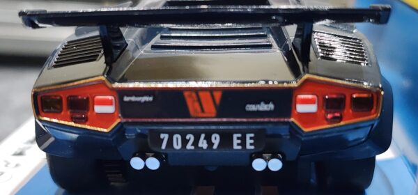 Scalextric Lamborghini Countach Walter Wolf Edition - Image 6