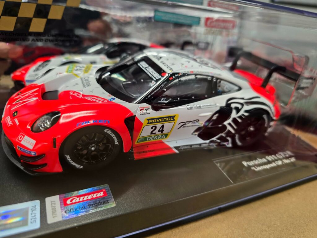 Porsche 911 GT3 R "Lionspeed GP, No.24". This Carrera Digital 124 1:24 scale