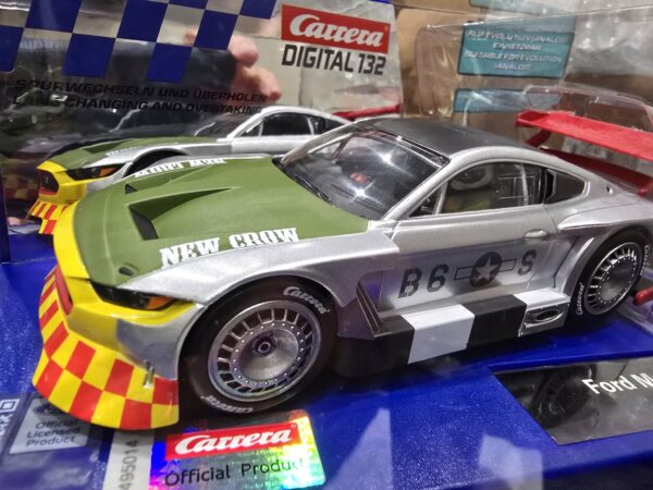 Carrera Digital 132 Ford Mustang GTY New Crow, CAR32066 - Image 4