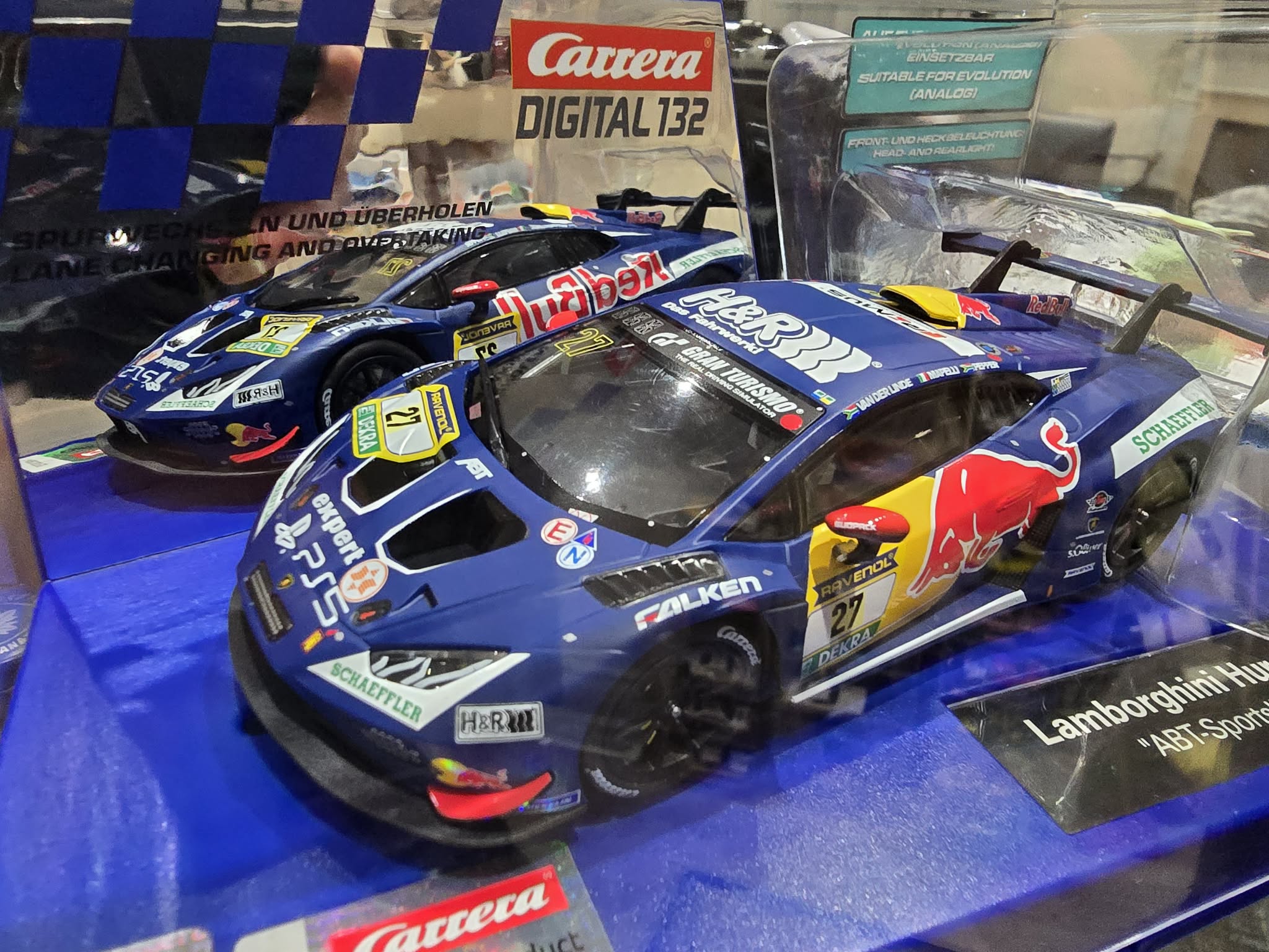 Carrera 23985 Digital124 Lamborghini Huracán GT3 Evo2 "Abt-Sportsline, No.27 - Image 2